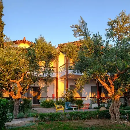Panagea Apartment *